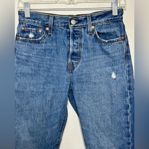 Levi’s Premium Denim Wedgie Button Fly High Rise Distressed Raw Hem Jeans - Picture 5 of 13